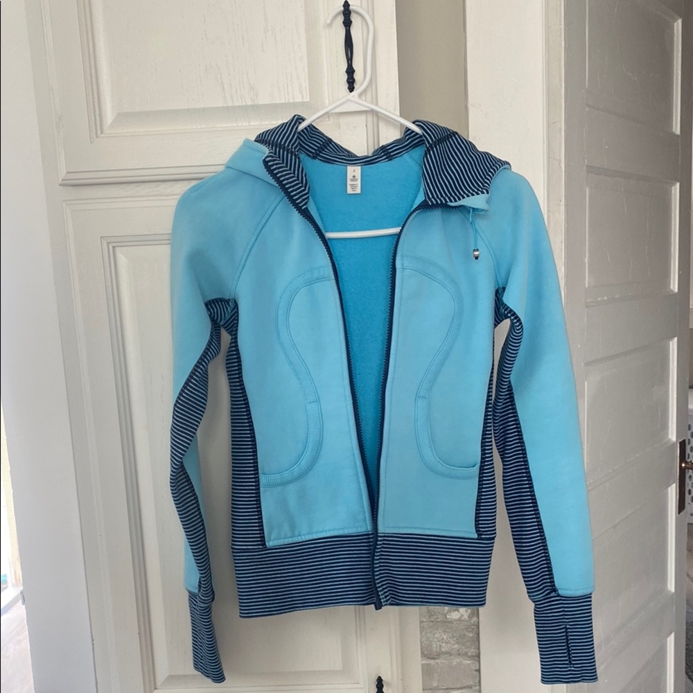 lululemon athletica Blue Athletic Jacket with Raglan Sleeves